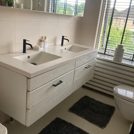 Mooi Regio Efteling Met Jacuzzi, 3 Slaapkamers En Tuin Op Z Met Bbq *